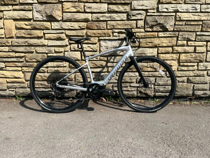 Specialized VADO SL 5.0 BRUSHED ALUMINUM/BLACK REFLECTIVE Small 2022 Paint Chip